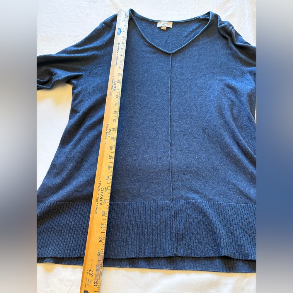 LOFT Outlet | Deep Blue V-Neck Sweater | Cotton Blend | XL - Picture 4 of 7